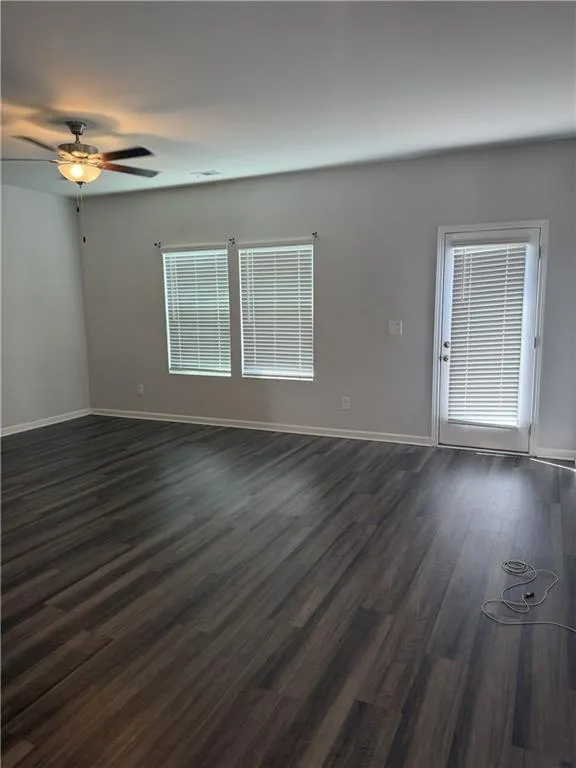 137 Village Green Drive NW Adairsville, GA 30103