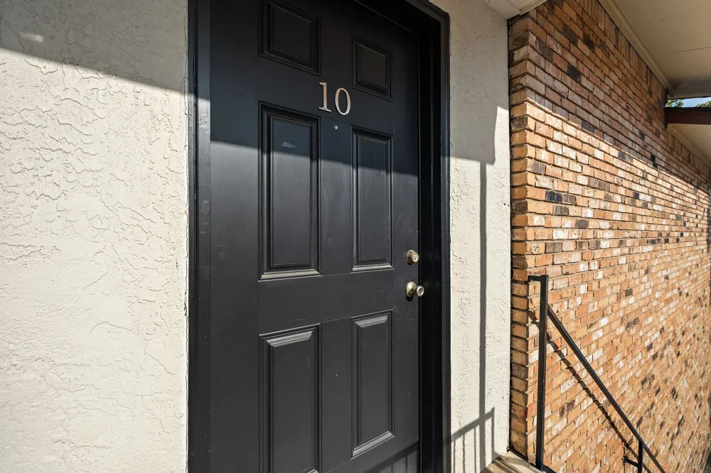 1108 Elm Street #10 Denton, TX 76201