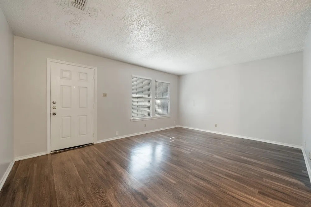 1108 Elm Street #10 Denton, TX 76201