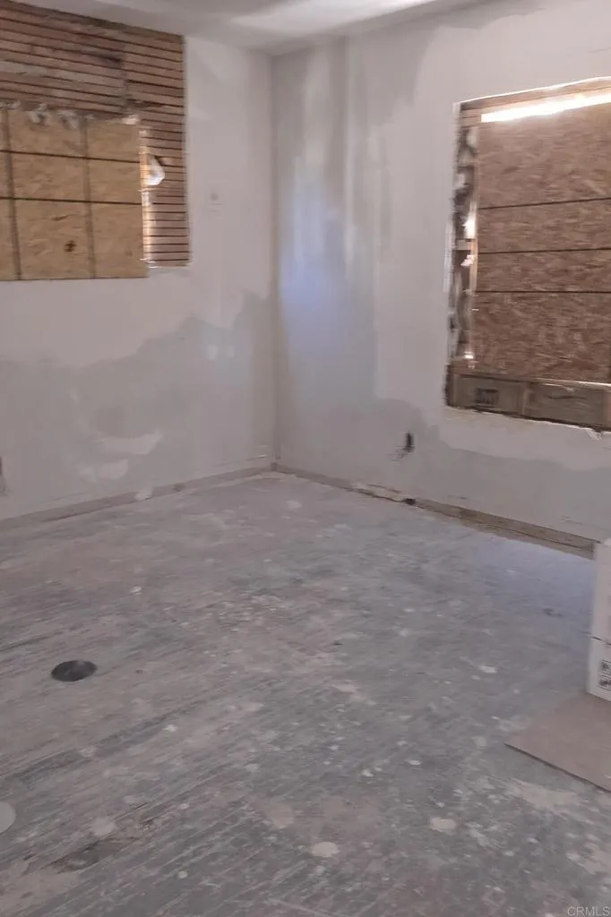 144 S Kenmore Avenue Los Angeles, CA 90004