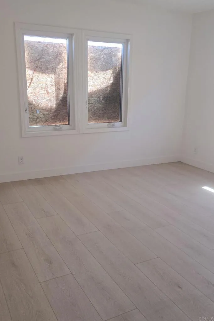 144 S Kenmore Avenue Los Angeles, CA 90004