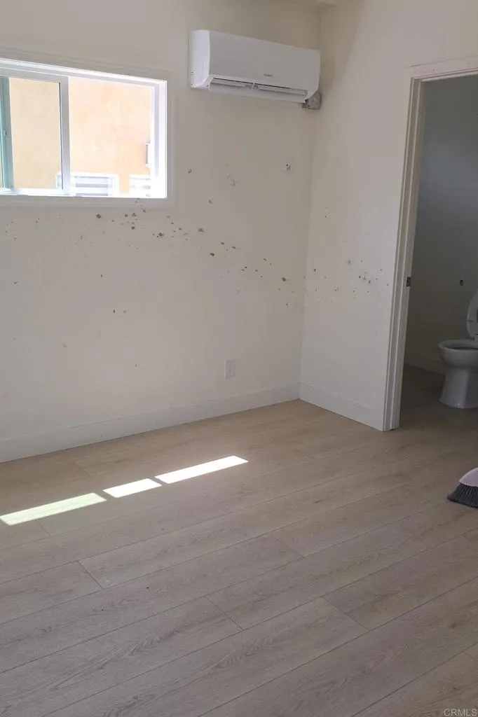 144 S Kenmore Avenue Los Angeles, CA 90004