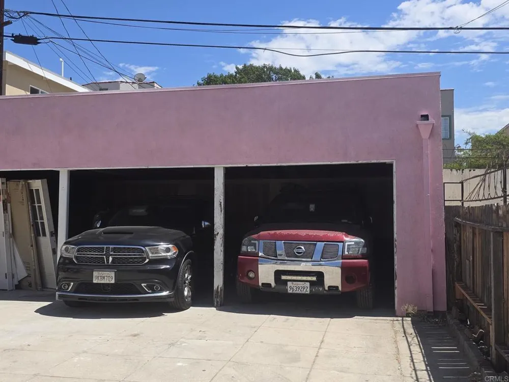 144 S Kenmore Avenue Los Angeles, CA 90004