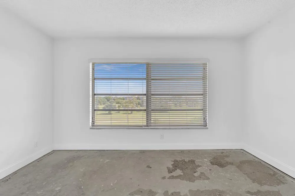 2950 Palm Aire Drive #607 Pompano Beach, FL 33069