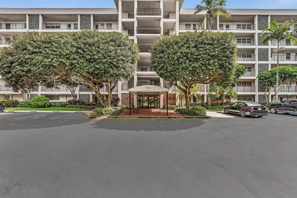 2950 Palm Aire Drive #607 Pompano Beach, FL 33069