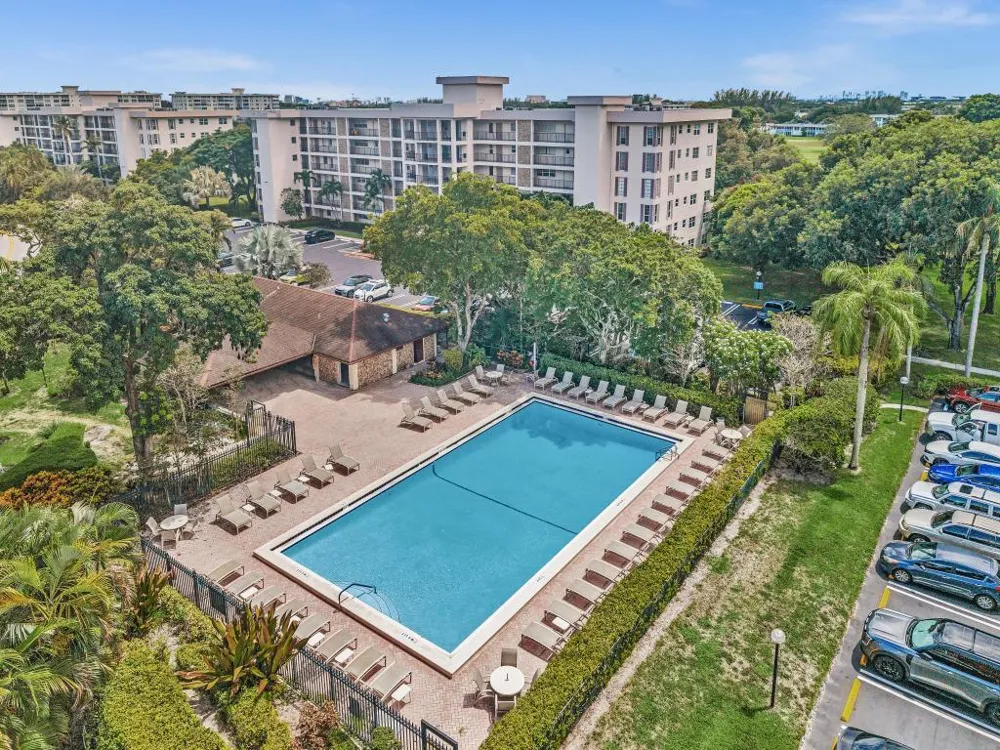 2950 Palm Aire Drive #607 Pompano Beach, FL 33069