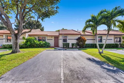 5736 SW 112th Ter