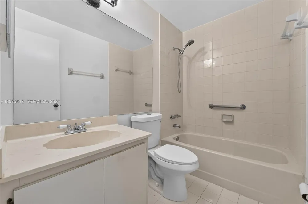 5736 SW 112th Ter Cooper City, FL 33330