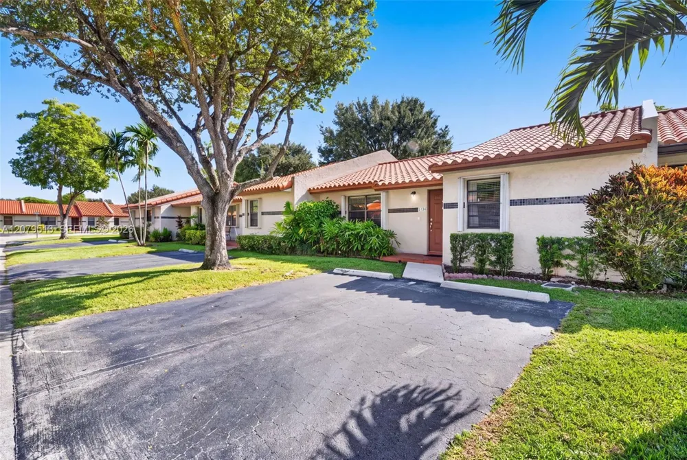 5736 SW 112th Ter Cooper City, FL 33330
