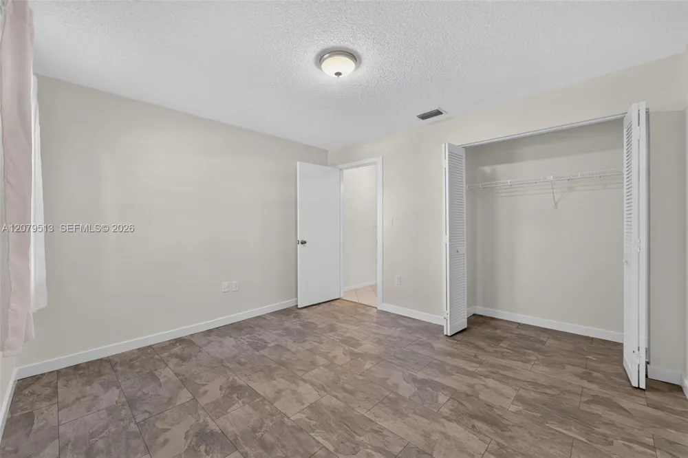5736 SW 112th Ter Cooper City, FL 33330