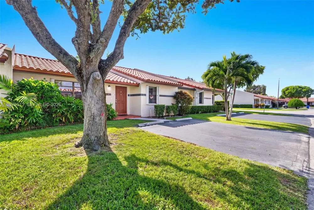 5736 SW 112th Ter Cooper City, FL 33330