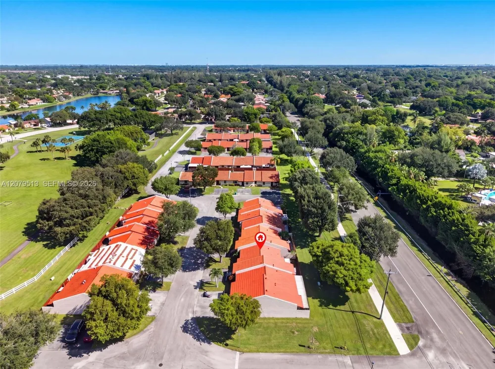 5736 SW 112th Ter Cooper City, FL 33330