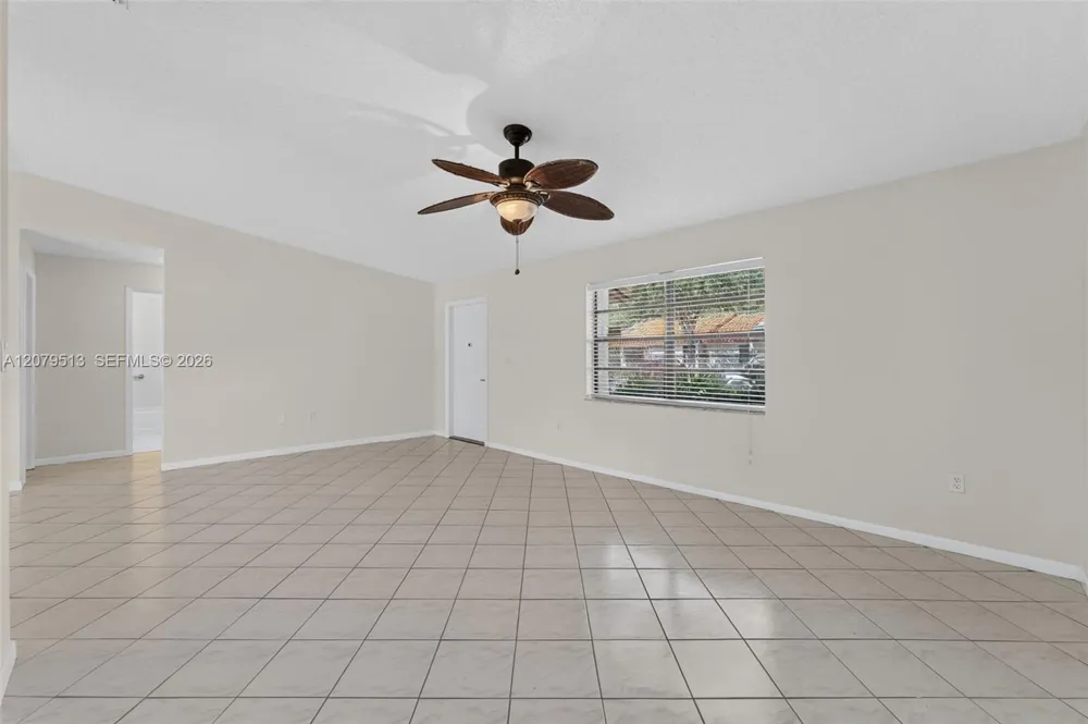 5736 SW 112th Ter Cooper City, FL 33330
