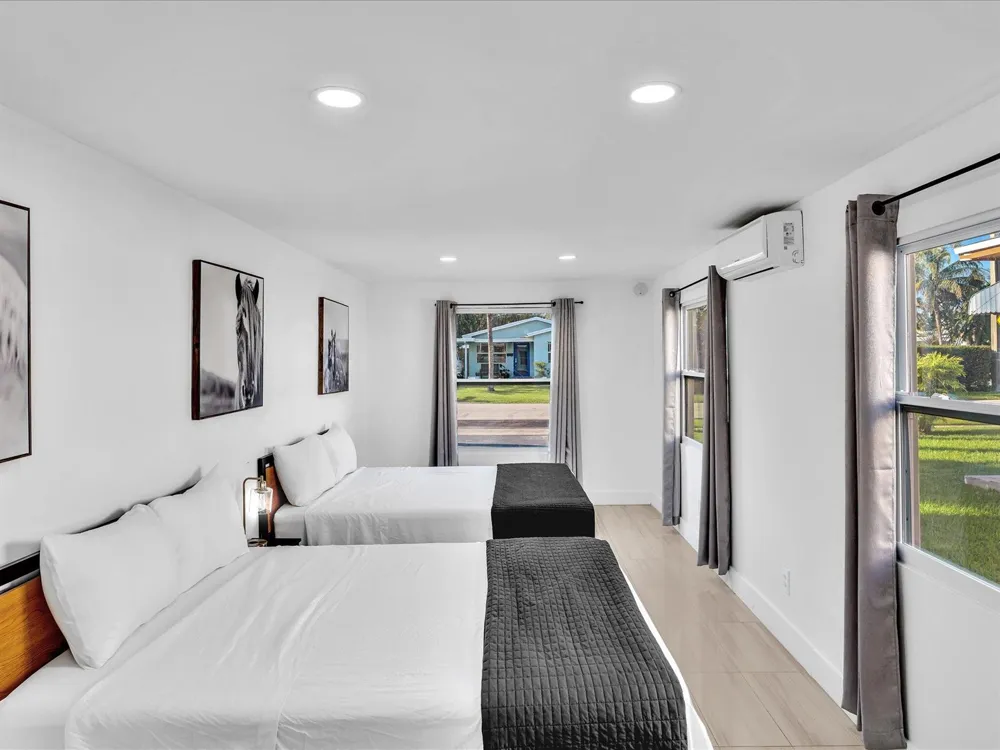1515 ARTHUR STREET Hollywood, FL 33020