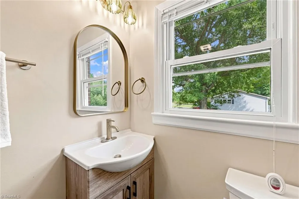 216 Underwood Road Elon, NC 27244