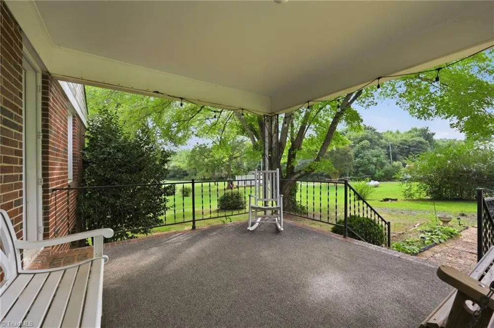 216 Underwood Road Elon, NC 27244