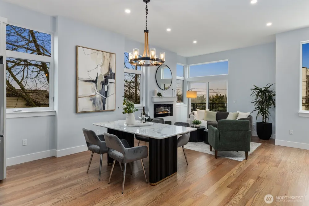 4559 34th Avenue S Seattle, WA 98118