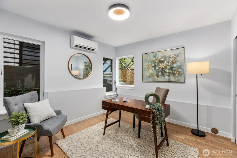 4559 34th Avenue S Seattle, WA 98118