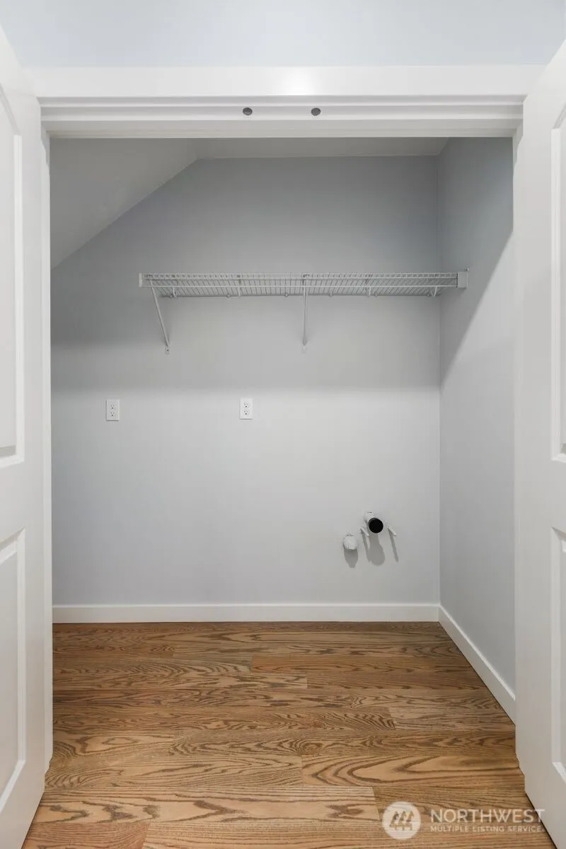 4559 34th Avenue S Seattle, WA 98118