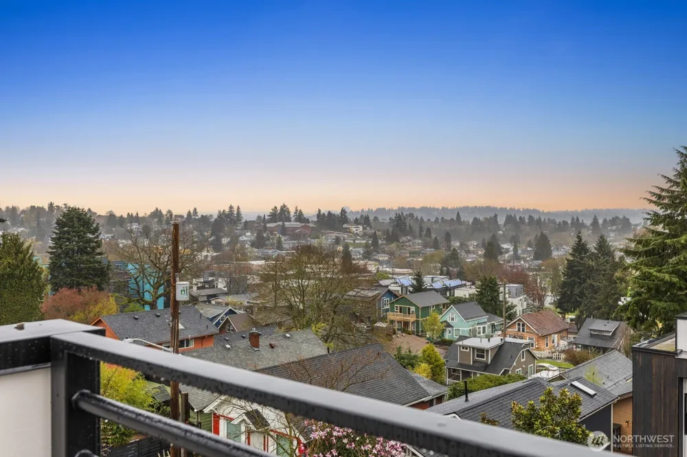 4559 34th Avenue S Seattle, WA 98118