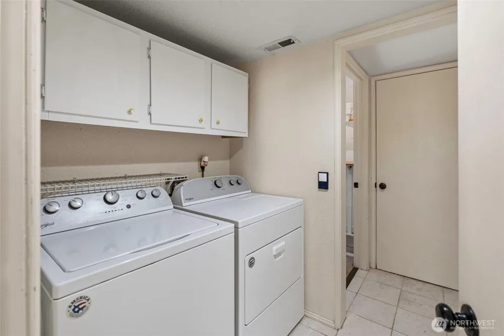 10247 Hamilton Place NW Silverdale, WA 98383