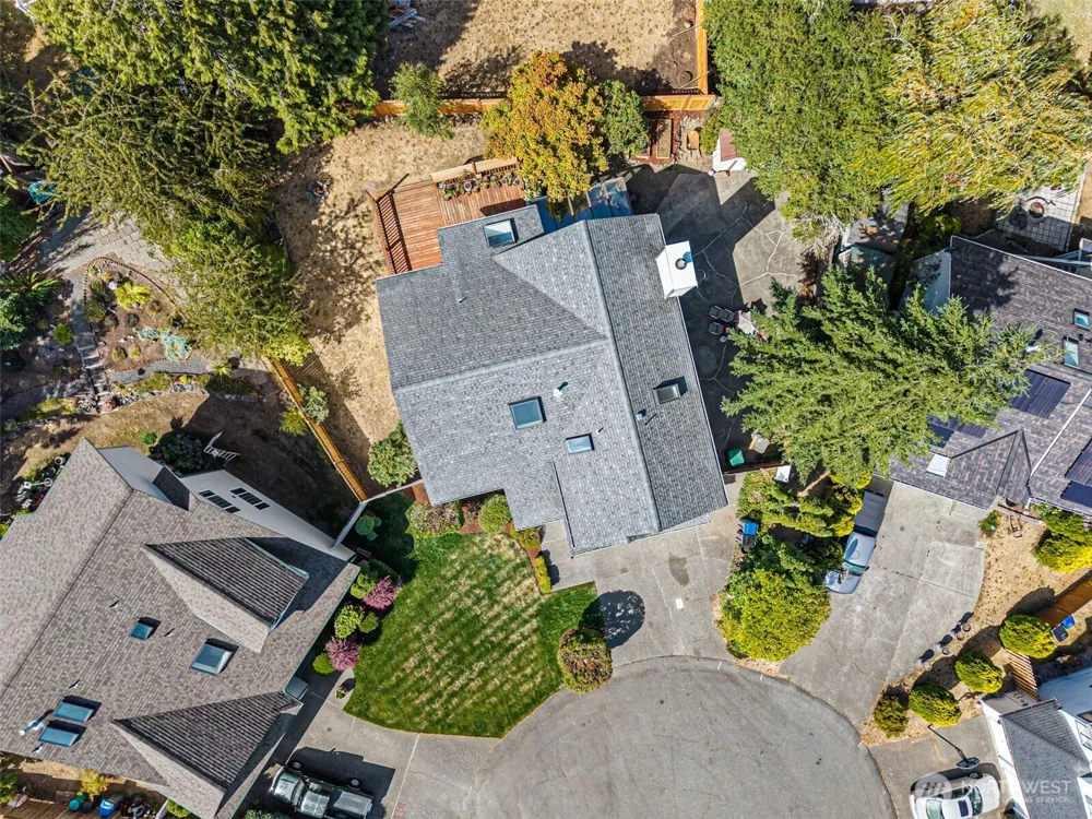 10247 Hamilton Place NW Silverdale, WA 98383