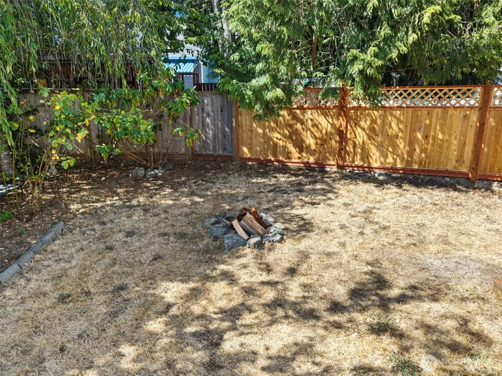 10247 Hamilton Place NW Silverdale, WA 98383