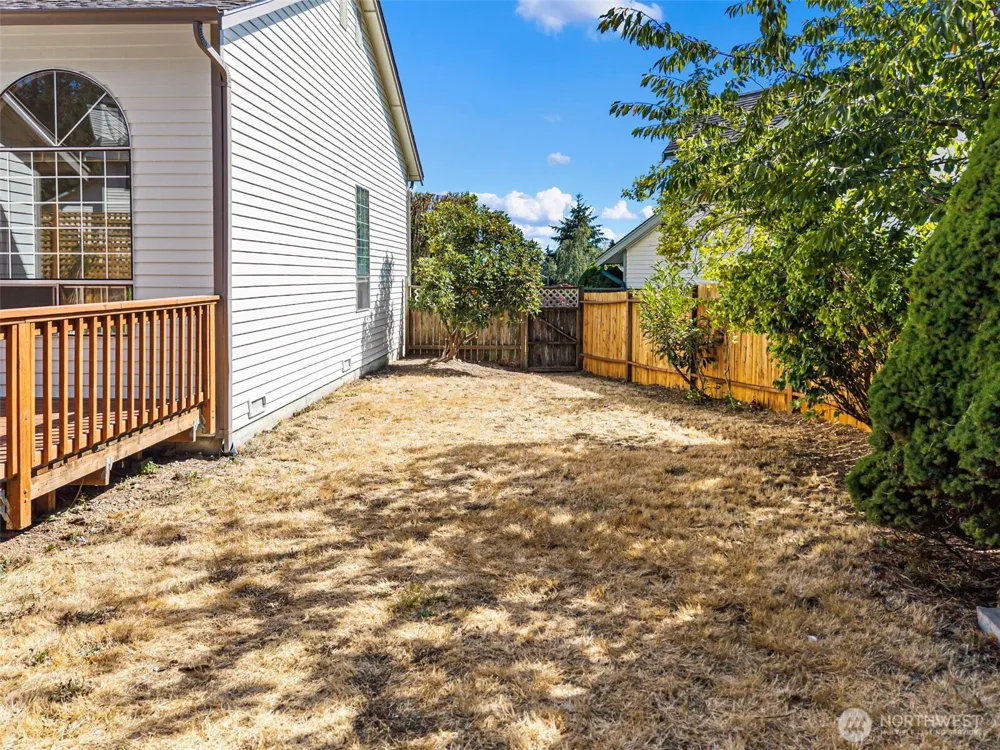 10247 Hamilton Place NW Silverdale, WA 98383