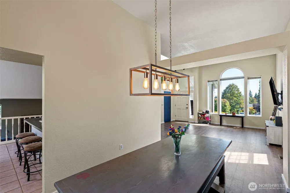 10247 Hamilton Place NW Silverdale, WA 98383