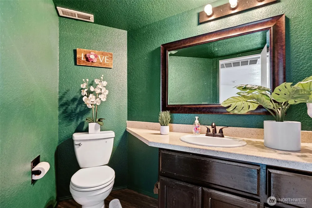 10247 Hamilton Place NW Silverdale, WA 98383