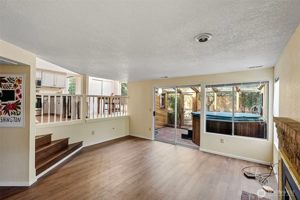 10247 Hamilton Place NW Silverdale, WA 98383