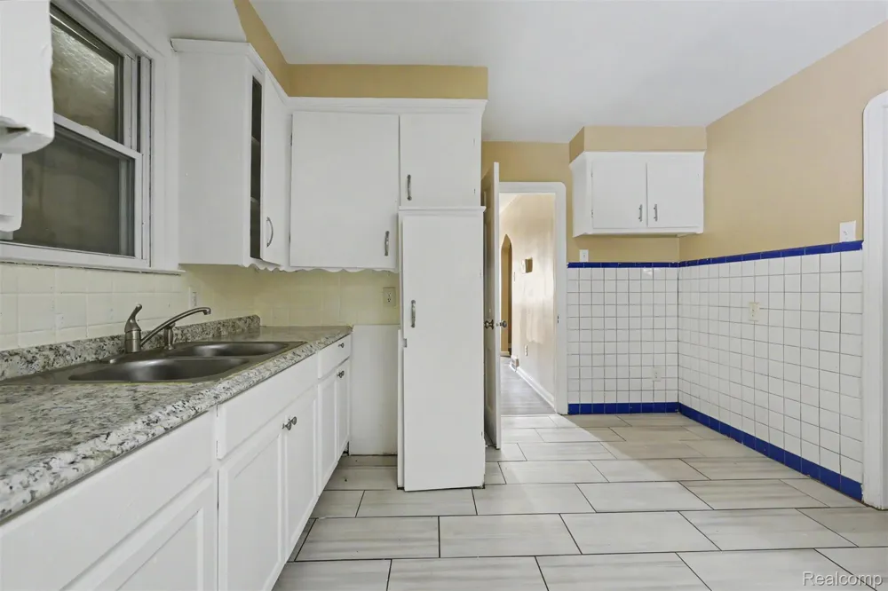 3336 Waverly Street Detroit City, MI 48238
