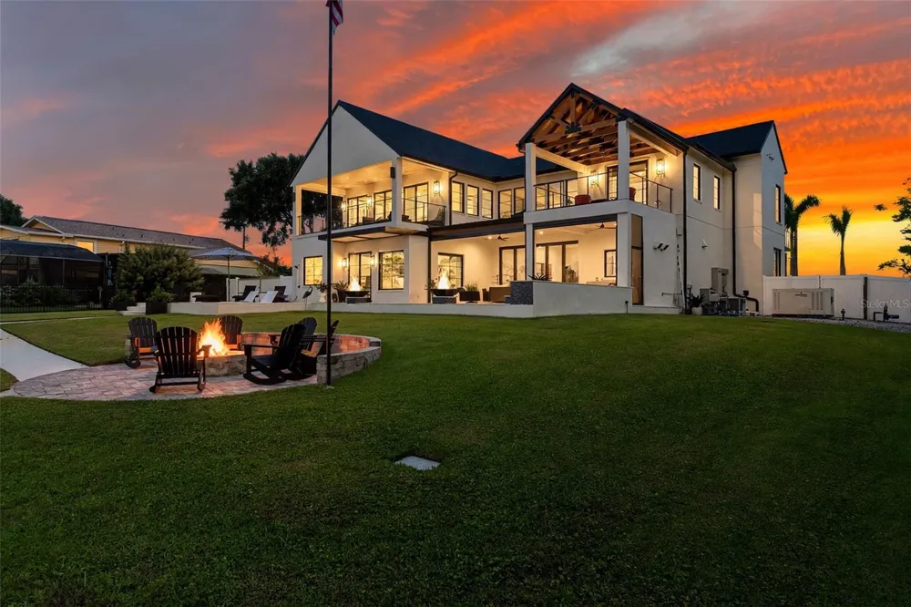 692 GLADWIN AVENUE Fern Park, FL 32730