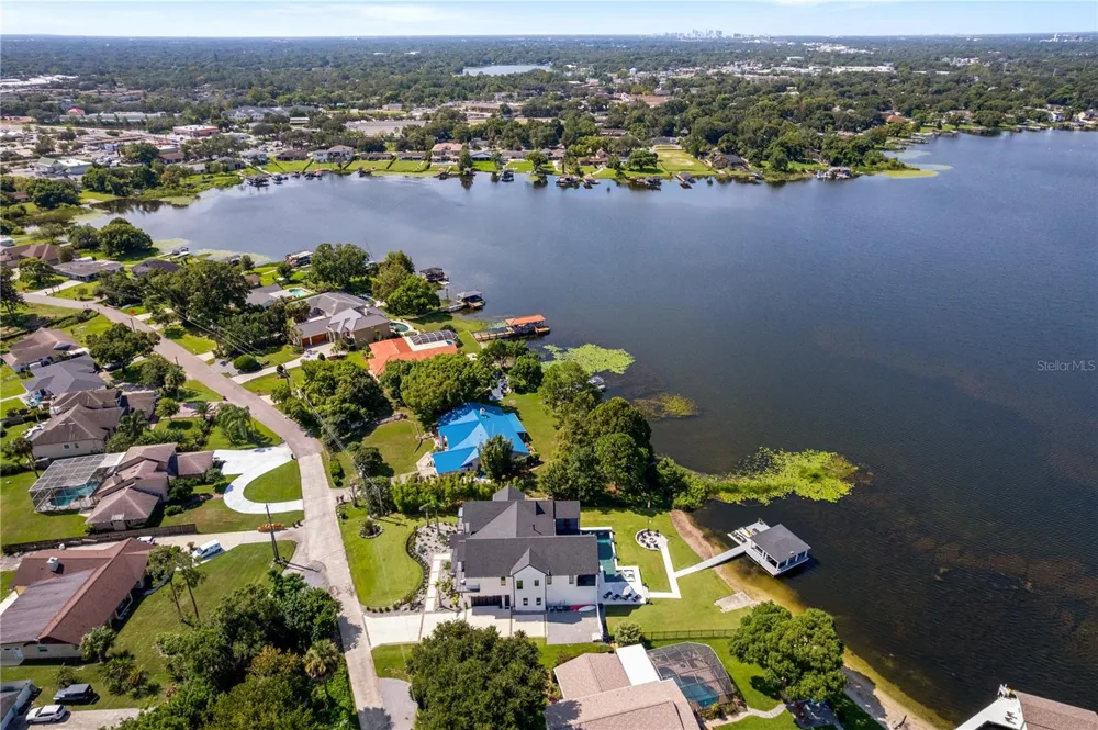 692 GLADWIN AVENUE Fern Park, FL 32730
