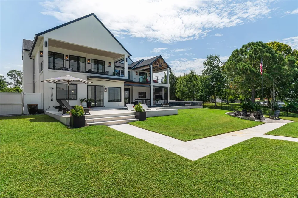 692 GLADWIN AVENUE Fern Park, FL 32730