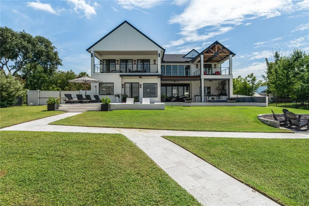 692 GLADWIN AVENUE Fern Park, FL 32730