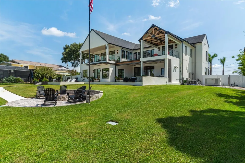 692 GLADWIN AVENUE Fern Park, FL 32730