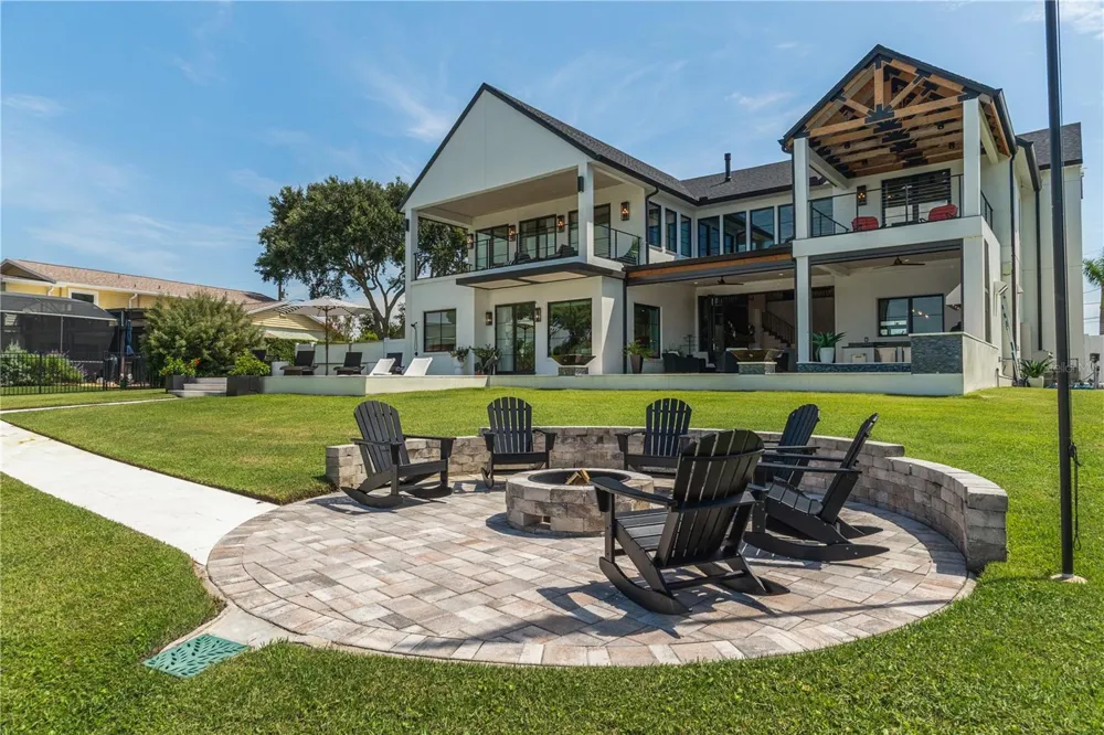 692 GLADWIN AVENUE Fern Park, FL 32730
