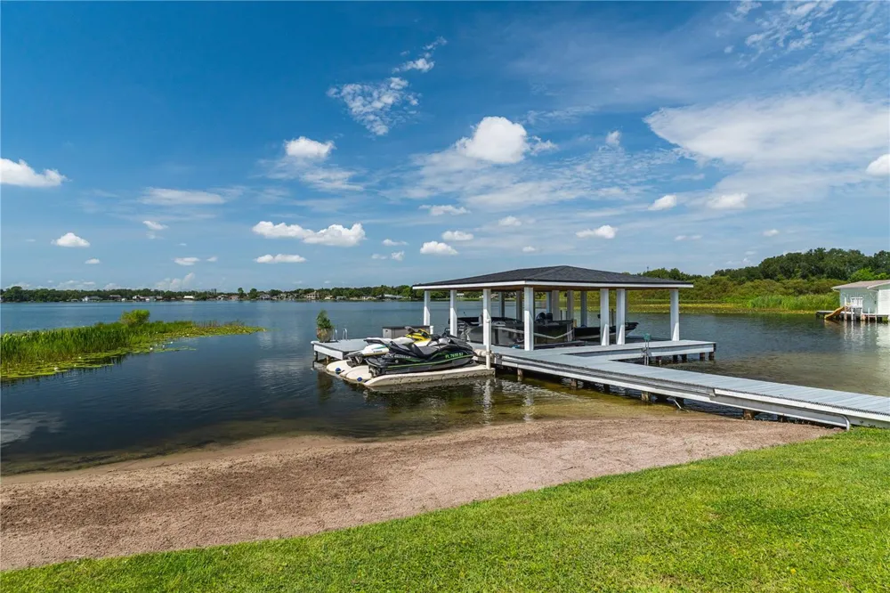 692 GLADWIN AVENUE Fern Park, FL 32730