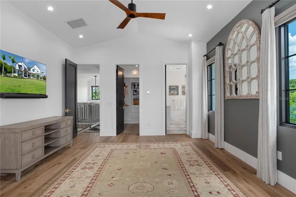 692 GLADWIN AVENUE Fern Park, FL 32730
