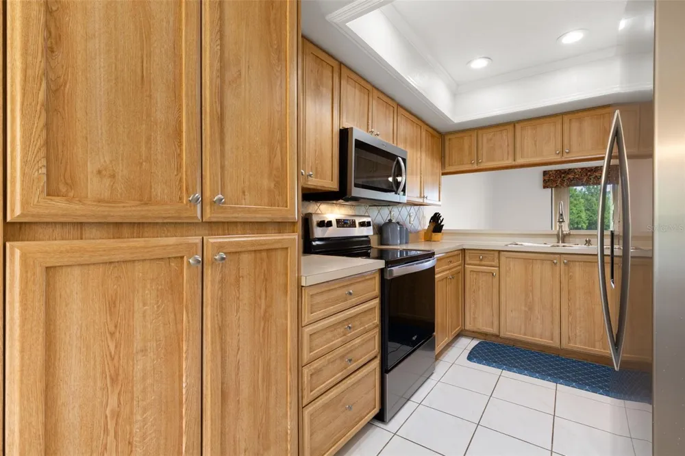 1801 E LAKE ROAD #19D Palm Harbor, FL 34685