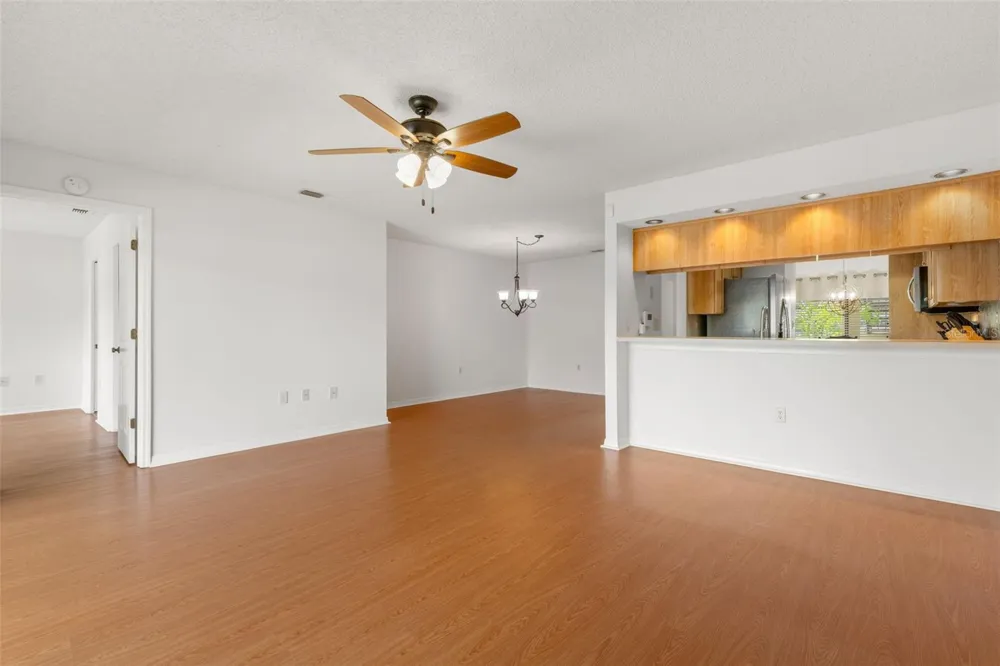 1801 E LAKE ROAD #19D Palm Harbor, FL 34685