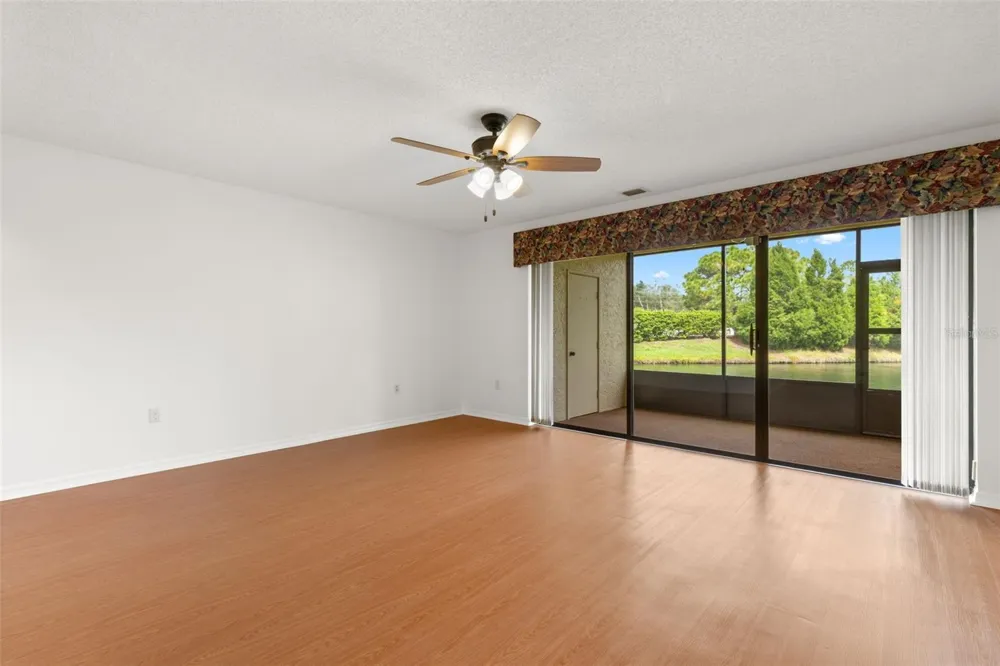 1801 E LAKE ROAD #19D Palm Harbor, FL 34685