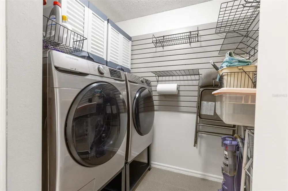 1801 E LAKE ROAD #19D Palm Harbor, FL 34685