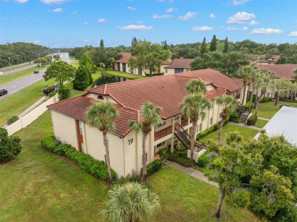 1801 E LAKE ROAD #19D Palm Harbor, FL 34685