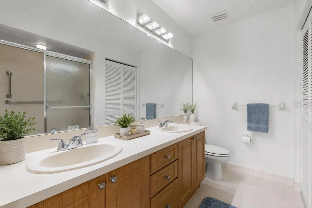 1801 E LAKE ROAD #19D Palm Harbor, FL 34685