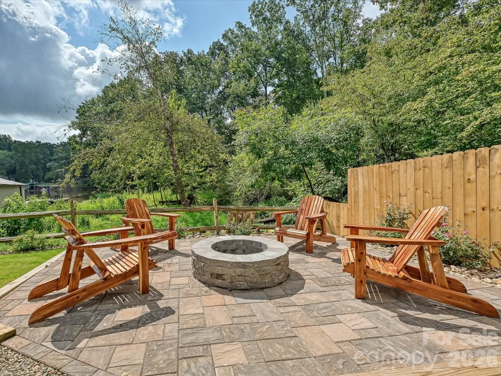 513 Paradise Circle Belmont, NC 28012