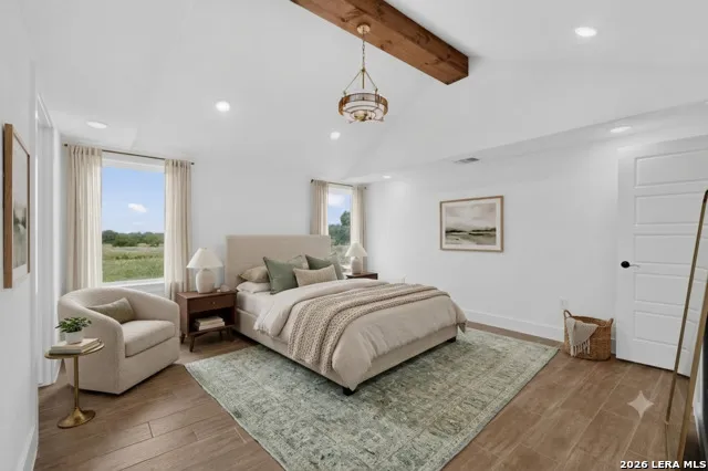 105 Hidden Path Floresville, TX 78114