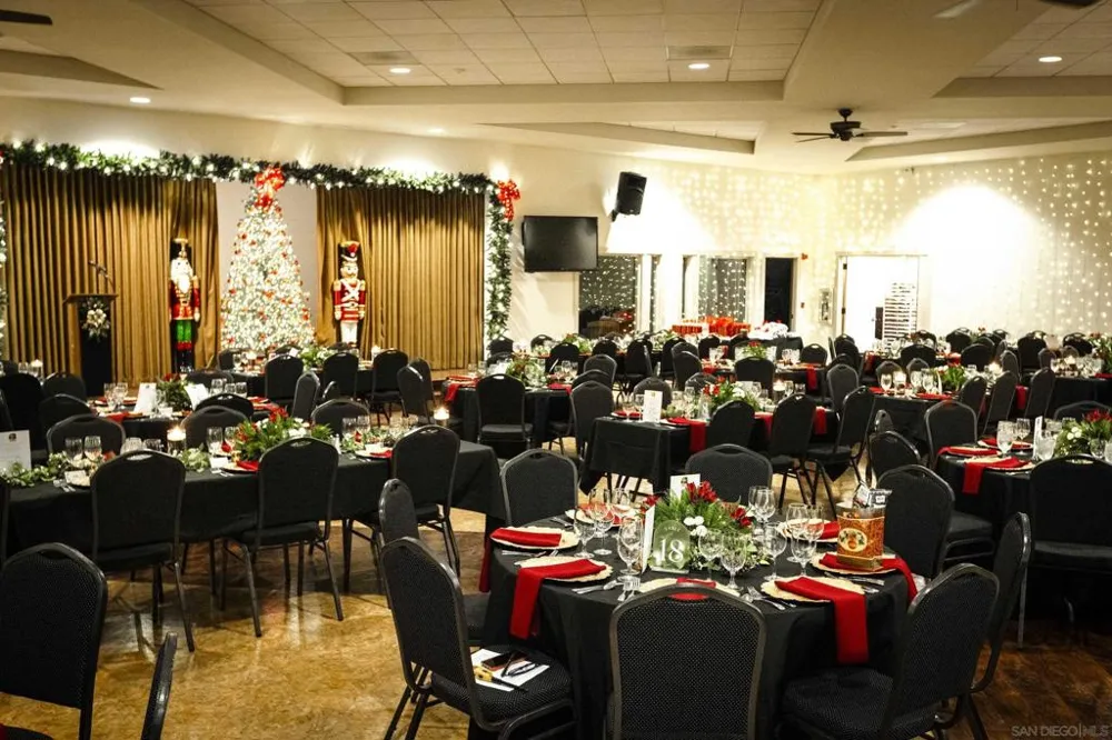 7127 Santa Barbara Carlsbad, CA 92011