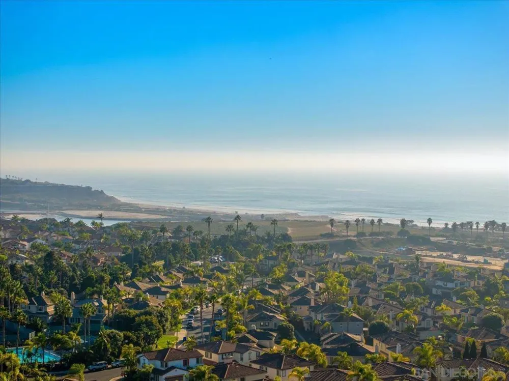 7127 Santa Barbara Carlsbad, CA 92011